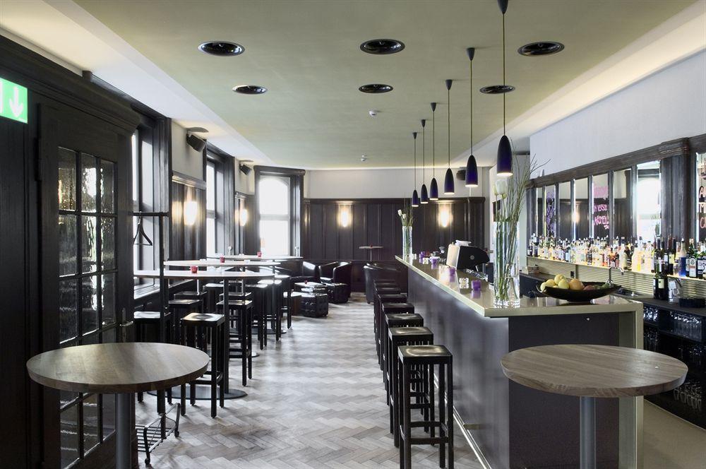 Blue City Boutique Hotel Baden Restoran gambar
