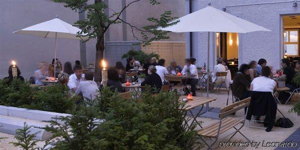 Blue City Boutique Hotel Baden Restoran gambar
